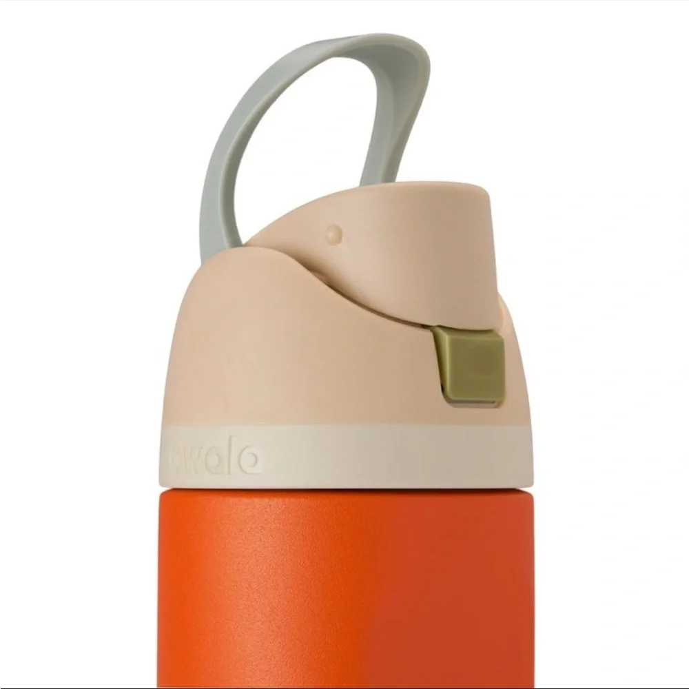 Fruit Tart Hearth & Hand Special Edition Owala NWT - Picture 3 of 5